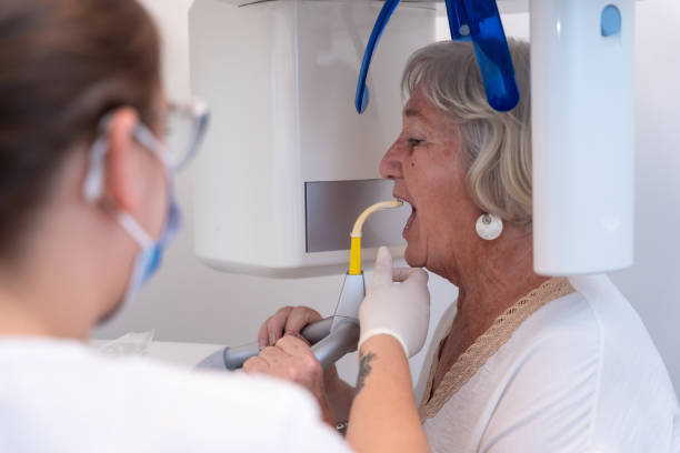 Best Emergency Tooth Extraction in Dundee, MI